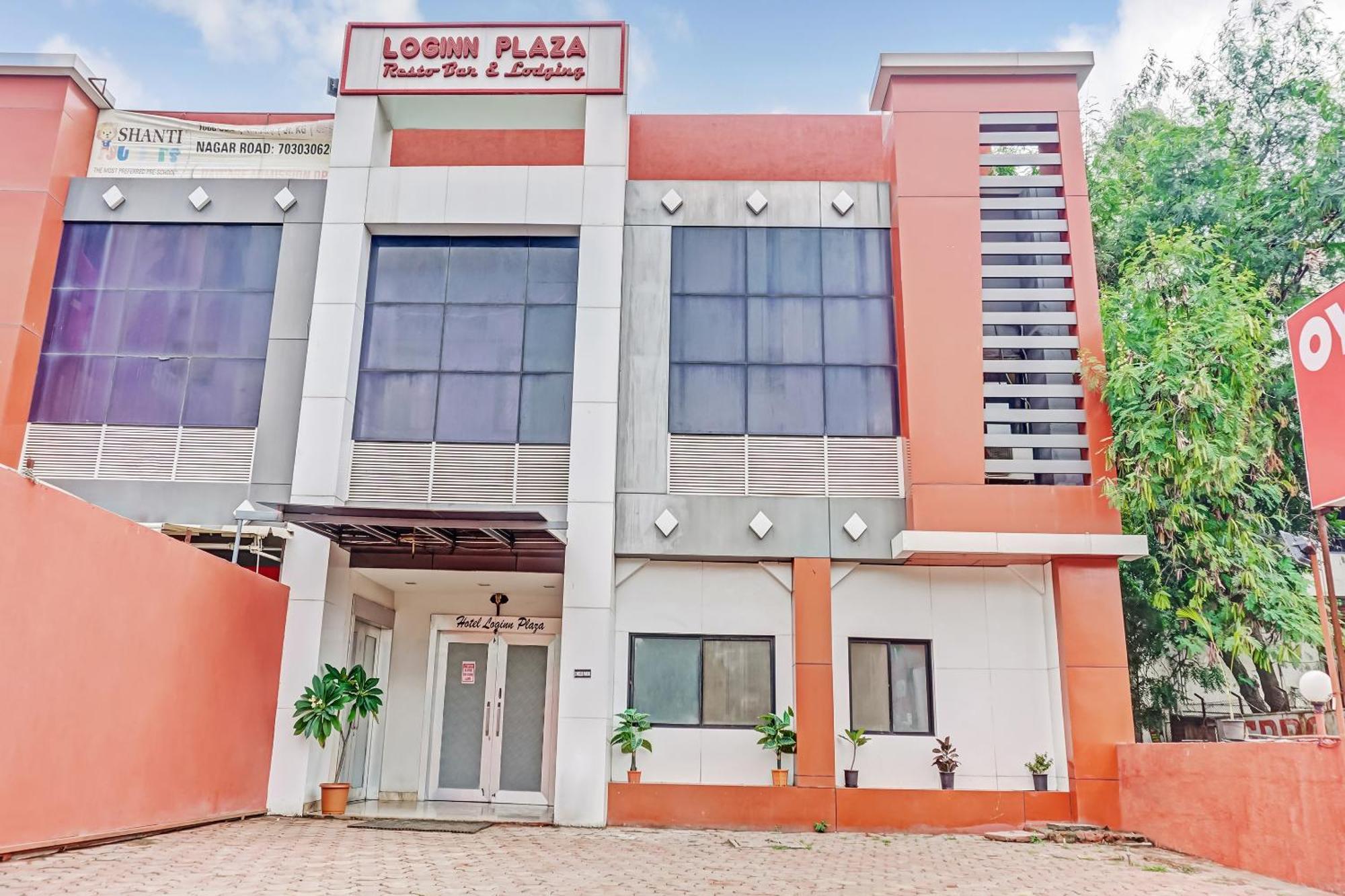 Hotel O Log Inn Plaza Near Eon It Park Púna Kültér fotó